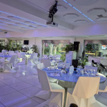 Class Ristorante Cocktail Bar Con Igloo Garden Innen
