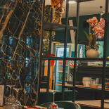 Sushi Yan Exterior