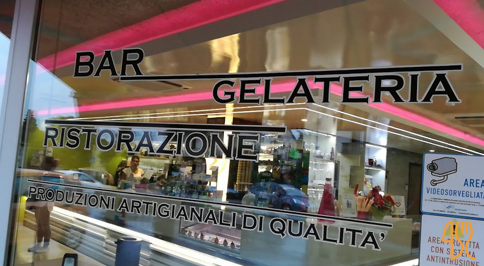Ray Caffè Außen