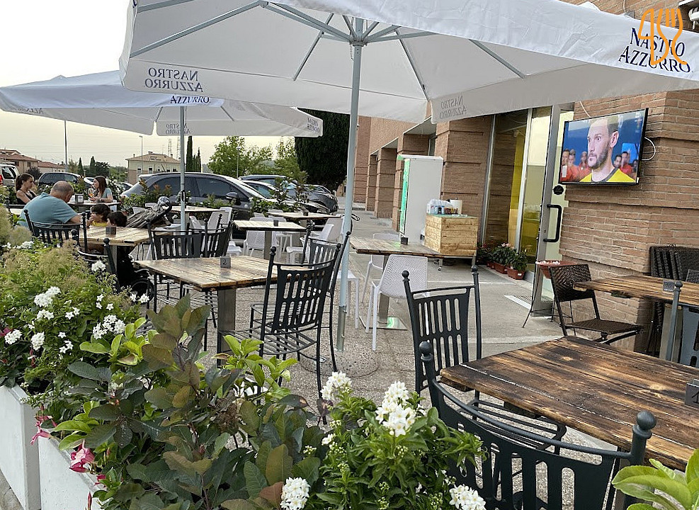 Ray Caffè Exterior