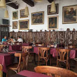 Caffe Commercio Inside