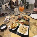 Versa E Favella Comida