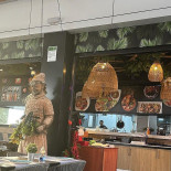 Cugis Dentro