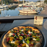 Acquarium Comida