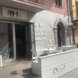 19.1 Wine Exterior