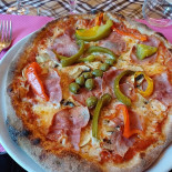 Elementary 1882 Comida