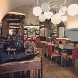 L'osteria Dentro