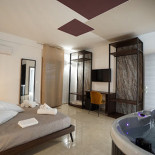 Jare À l'intérieur