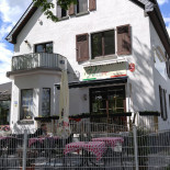Divina Giulia Exterior