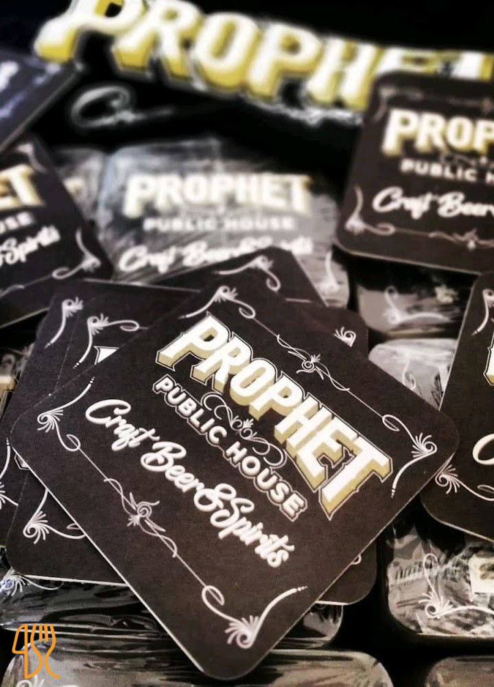 Prophet Pub Carta