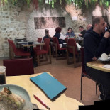 Hasu À l'intérieur