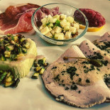 Magna Matilde Comida