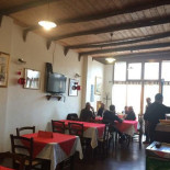 Su Frore E S'alase À l'intérieur