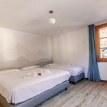 Dufour À l'intérieur