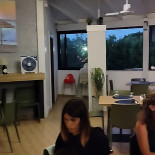 Hbarh Accabaracca À l'intérieur
