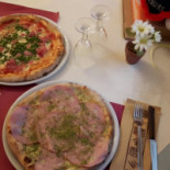 La Bella Lira Comida
