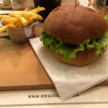 Mezza Libbra Nourriture