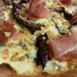 Pizzeria Il Poeta food