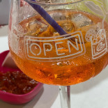 Della Villa Cafe Comida
