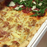 Pizzeria Taurus food