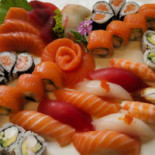 Stuzzi Sushi inside