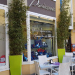 Pertusini À l'intérieur