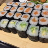 Sapporo Pizza E Sushi Nourriture