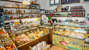 Mangio Ergo Sum food