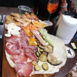 Incudine Square E Pizzeria Nourriture