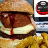 L'insolito Comida