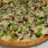 Pizza Hoštice Do Krabice food