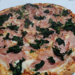 Pizza Hoštice Do Krabice food