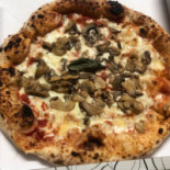 Ritrovo Margherita food