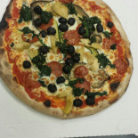 Pizza Pizza Show food