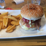 Gustavo food
