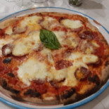 O' Scugnizzo Comida