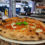 Pizzeria Flamingo food