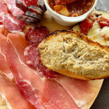 Tutto Nartro Magna food
