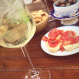 La Cueva Cafe Comida