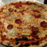 Al Sottopasso Pizzeria Con Cucina food