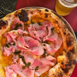 Varrone Pizza Nourriture