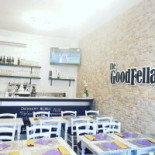Pizzeria Birreria Friends food