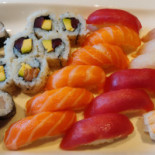 Miya Sushi Comida