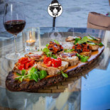 Vineria Monkey Food