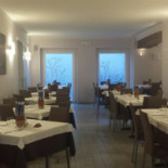 Pizzeria Vesuvio food