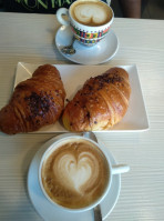 Candrina Panificio E Pasticceria food