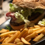 Thomson Pub Comida