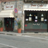 Petit Cafe Extérieur