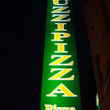 Stuzzi-pizza Robbio food