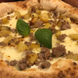 Pizzium Como food
